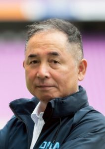 山崎　慎一